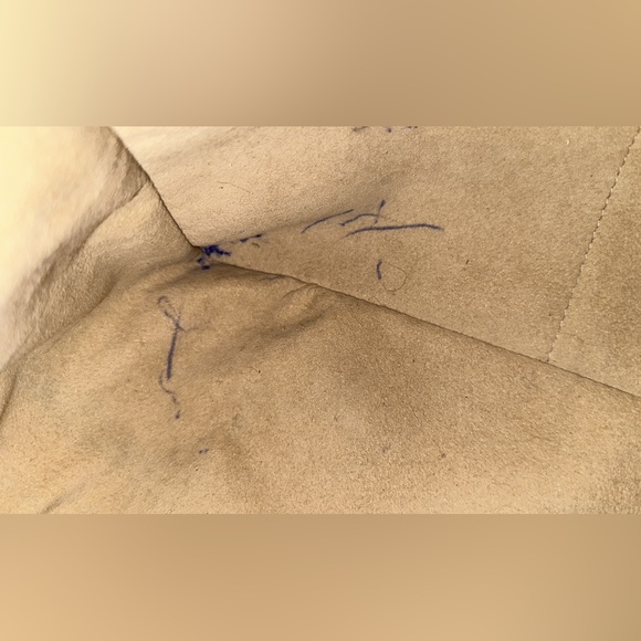 Stunning MM artsy Louis Vuitton tote selling for friend she’s firm on price - Picture 16 of 16